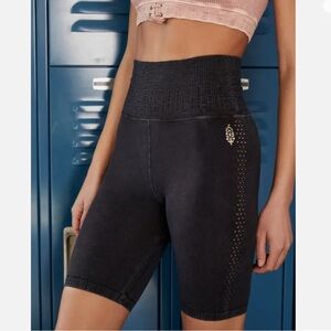 Free People Movement Good Karma Biker Shorts - Washed Black - XS/S